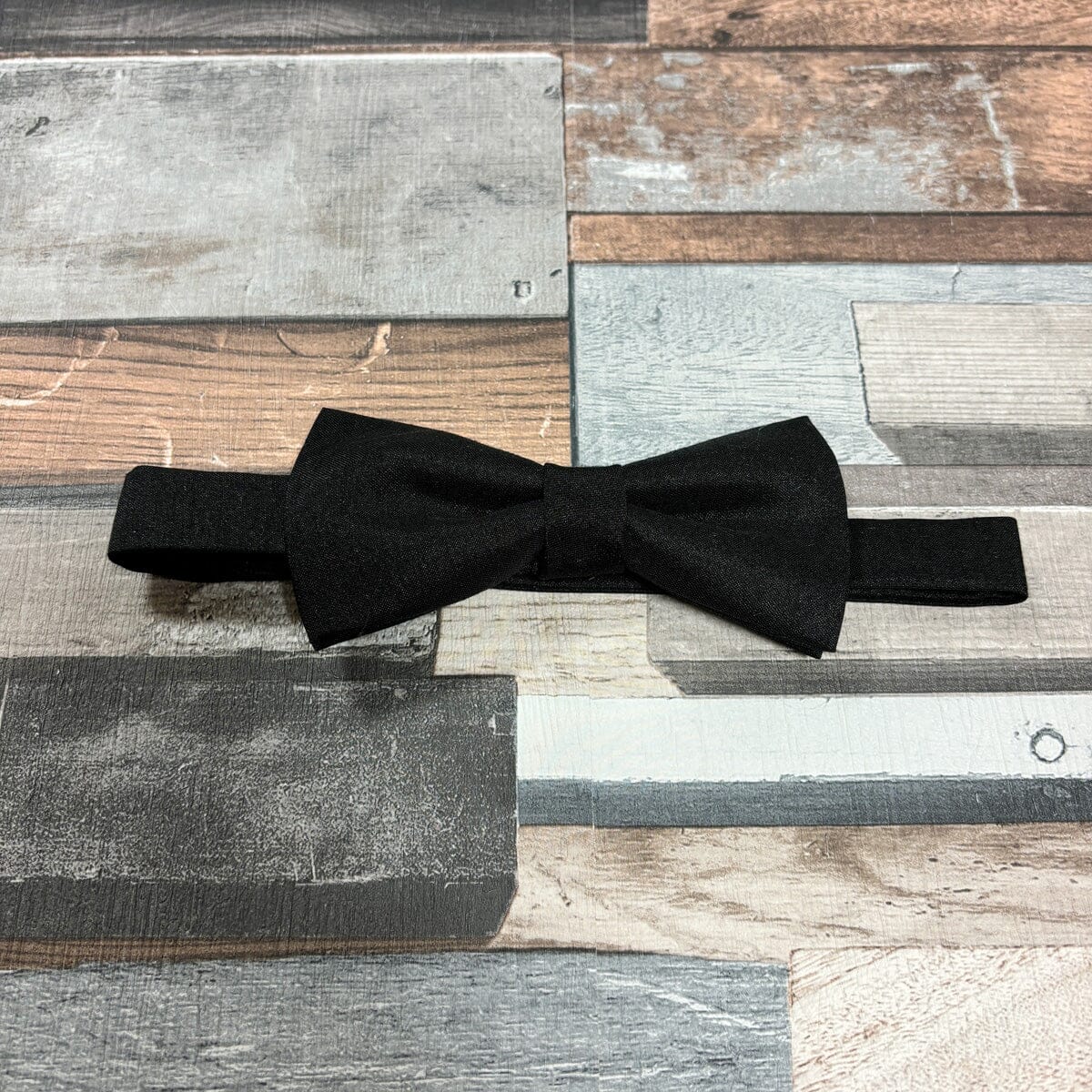 Black Shantung Bow Tie - Gift Sets - Pre-Tied Bow Tie Bow Tie Only 