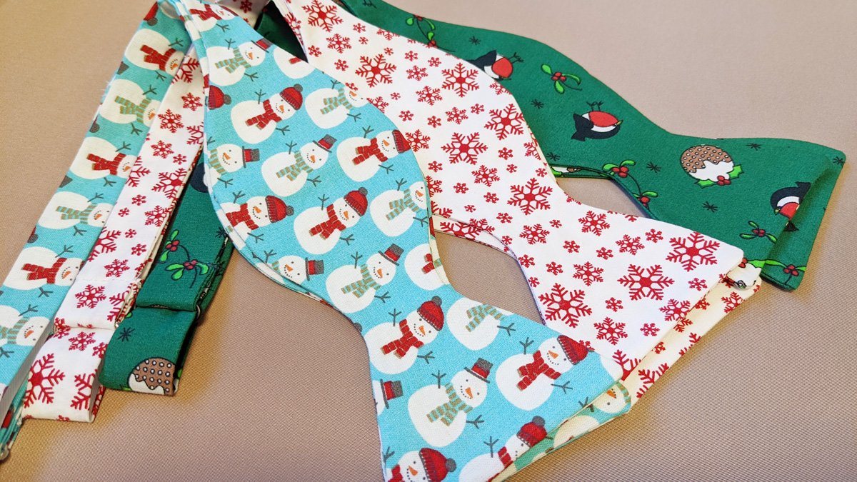 Falling Snowflakes Christmas Self-Tie Bow Tie - Bow Ties - - THREADPEPPER