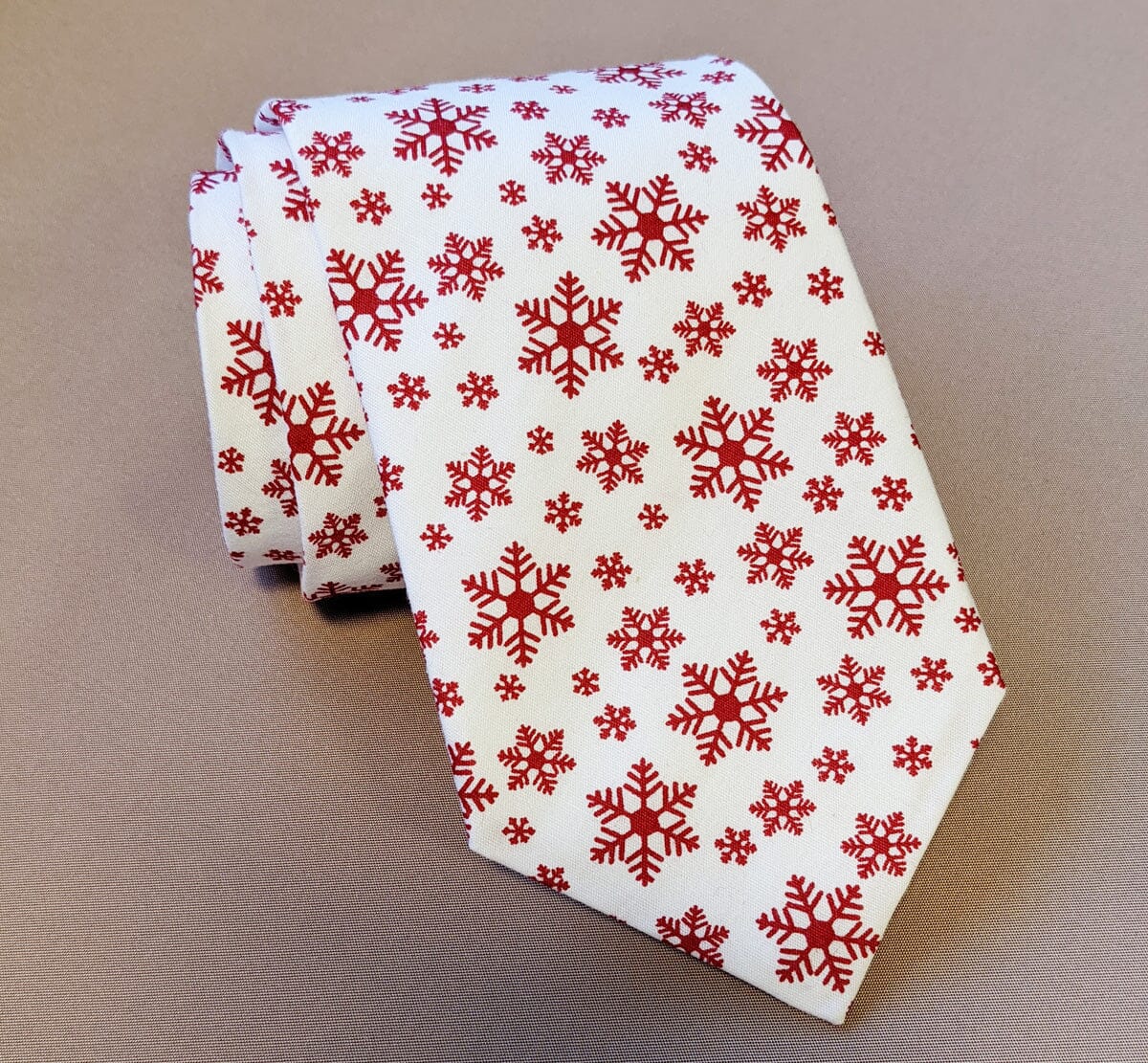 Falling Snowflakes Christmas Tie - Ties - - THREADPEPPER